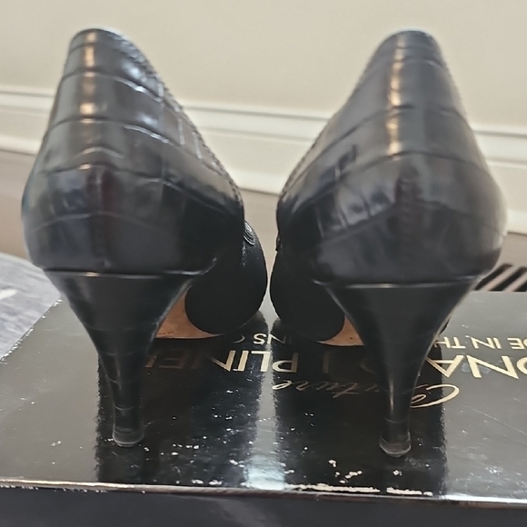 Donald J. Pliner Black Peep Toe Women's Shoes - Picture 5 of 9